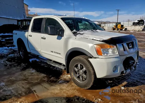 2014 Nissan Titan S из США, поврежденный, VIN 1N6AA0EC3EN507213